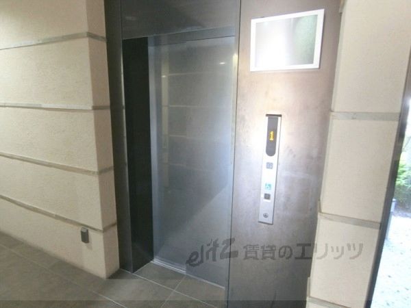 その他　エレベーター