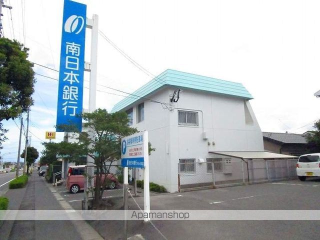 銀行　南日本銀行桜ヶ丘支店（銀行）まで200m