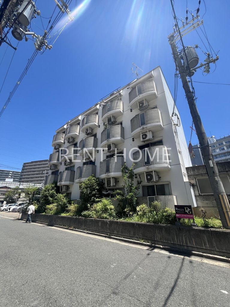 建物外観　鉄筋コンクリート造５階建てマンションです