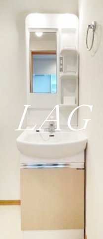 洗面設備　独立洗面台です。