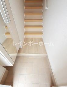 玄関　※同施工会社参考写真※