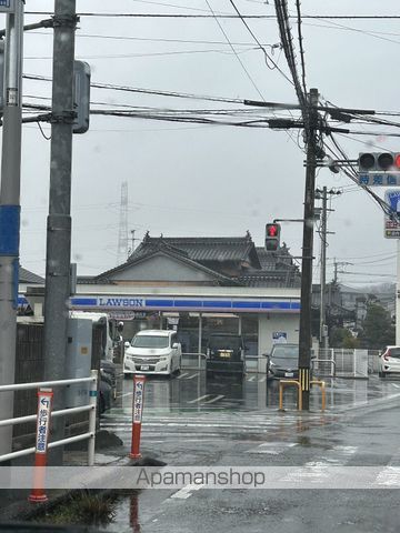 コンビニ　ローソン（コンビニ）まで257m