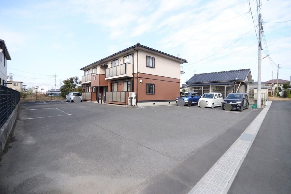 駐車場　駐車場