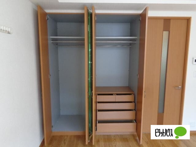収納　同物件別部屋