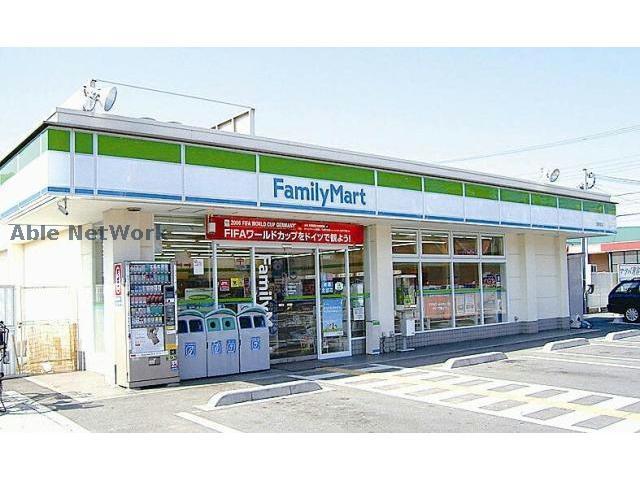 コンビニ　ファミリーマート豊橋下地店（コンビニ）まで427m