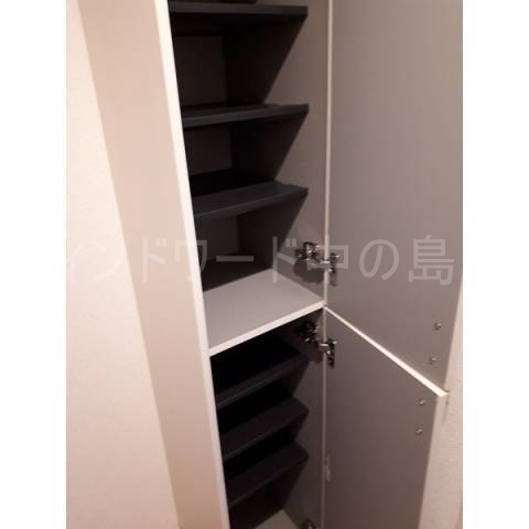 玄関　詳細は、ウィンドワード中の島店までご相談下さい。