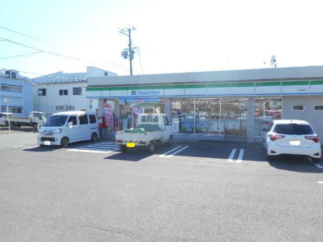 コンビニ　ファミリーマート外旭川店（コンビニ）まで260m
