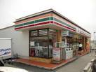 コンビニ　セブンイレブン（コンビニ）まで100m