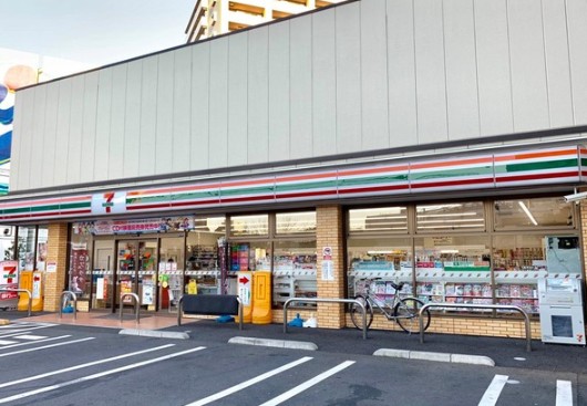 コンビニ　セブンイレブン墨田東向島3丁目店（コンビニ）まで211m