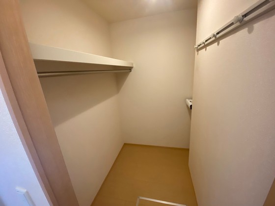 収納　※別部屋の写真です