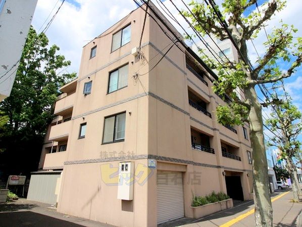 建物外観　広々６６平米の２ＬＤＫマンションです♪