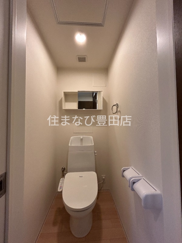 トイレ　同型完成モデル