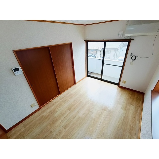 居室・リビング　※全て別部屋の写真になります。
