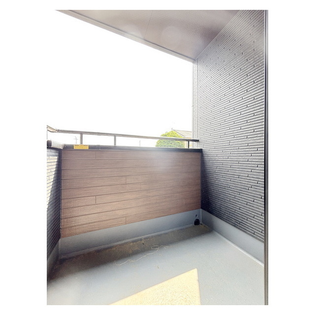 バルコニー　毎日お洗濯が干せますね