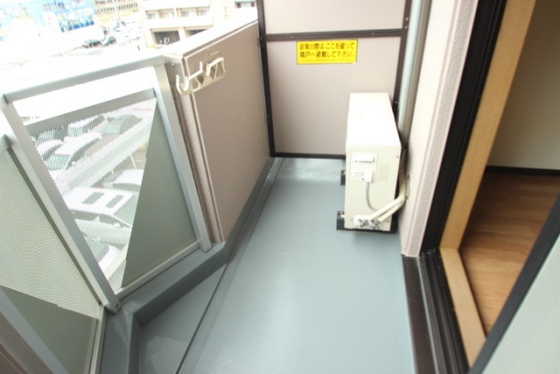 バルコニー　※別部屋の写真です