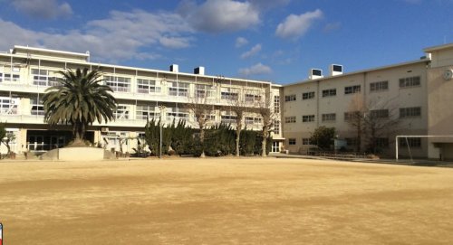 中学校　芦屋市立精道中学校（中学校）まで1179m