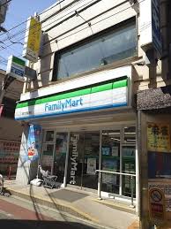 コンビニ　ファミリーマート旗の台駅前店（コンビニ）まで80m