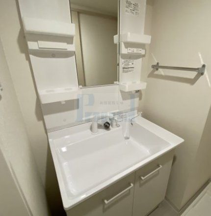 洗面設備　使いやすい独立洗面台☆