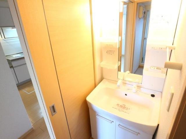 洗面設備　忙しい朝には欠かせない洗面所です