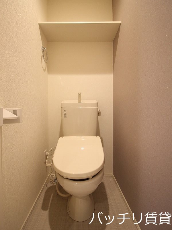 トイレ　同型タイプの為、現状を優先致します。