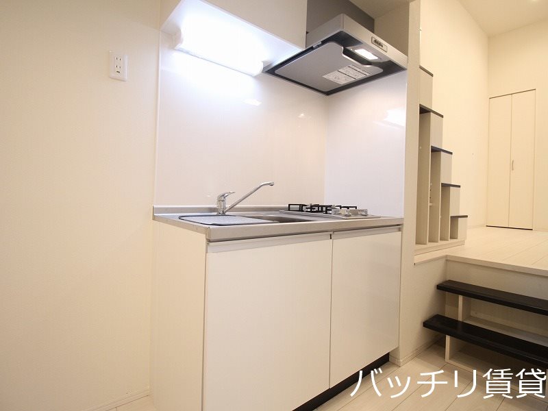 キッチン　同型タイプの為、現状を優先致します。