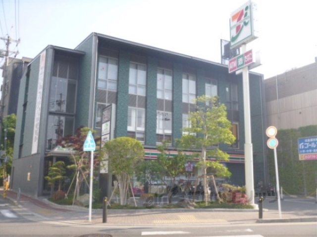 コンビニ　セブンイレブン京阪木幡駅前店（コンビニ）まで1200m