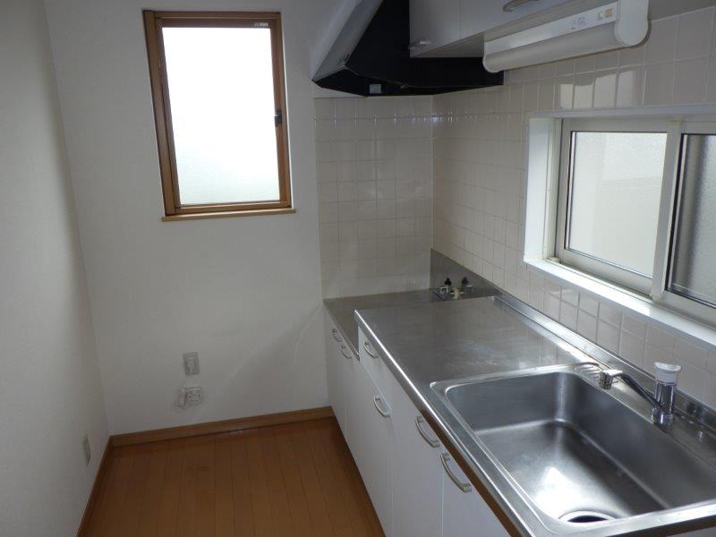 キッチン　※入居中の為、同タイプ別のお部屋の写真となります。