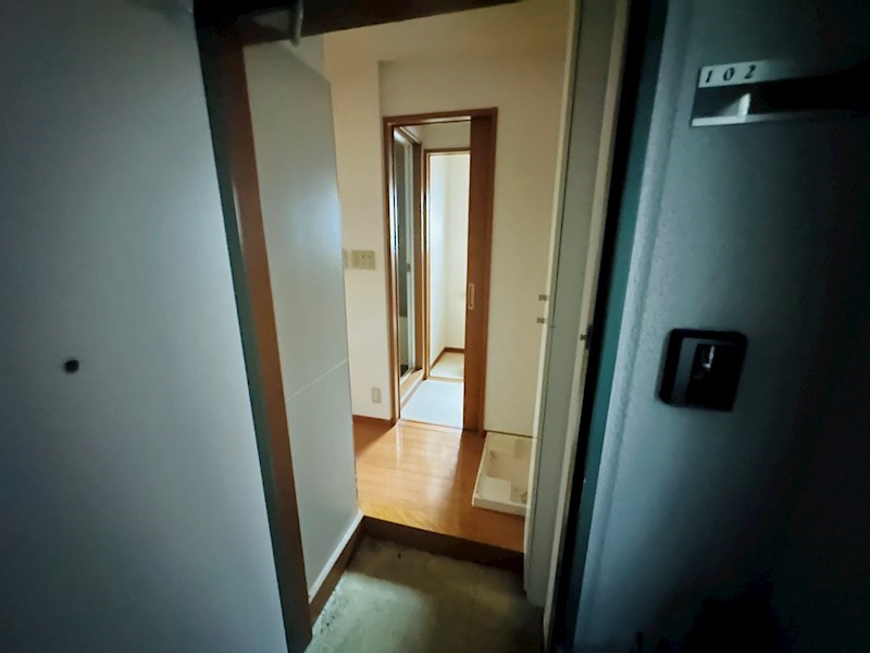 玄関　別部屋参考写真