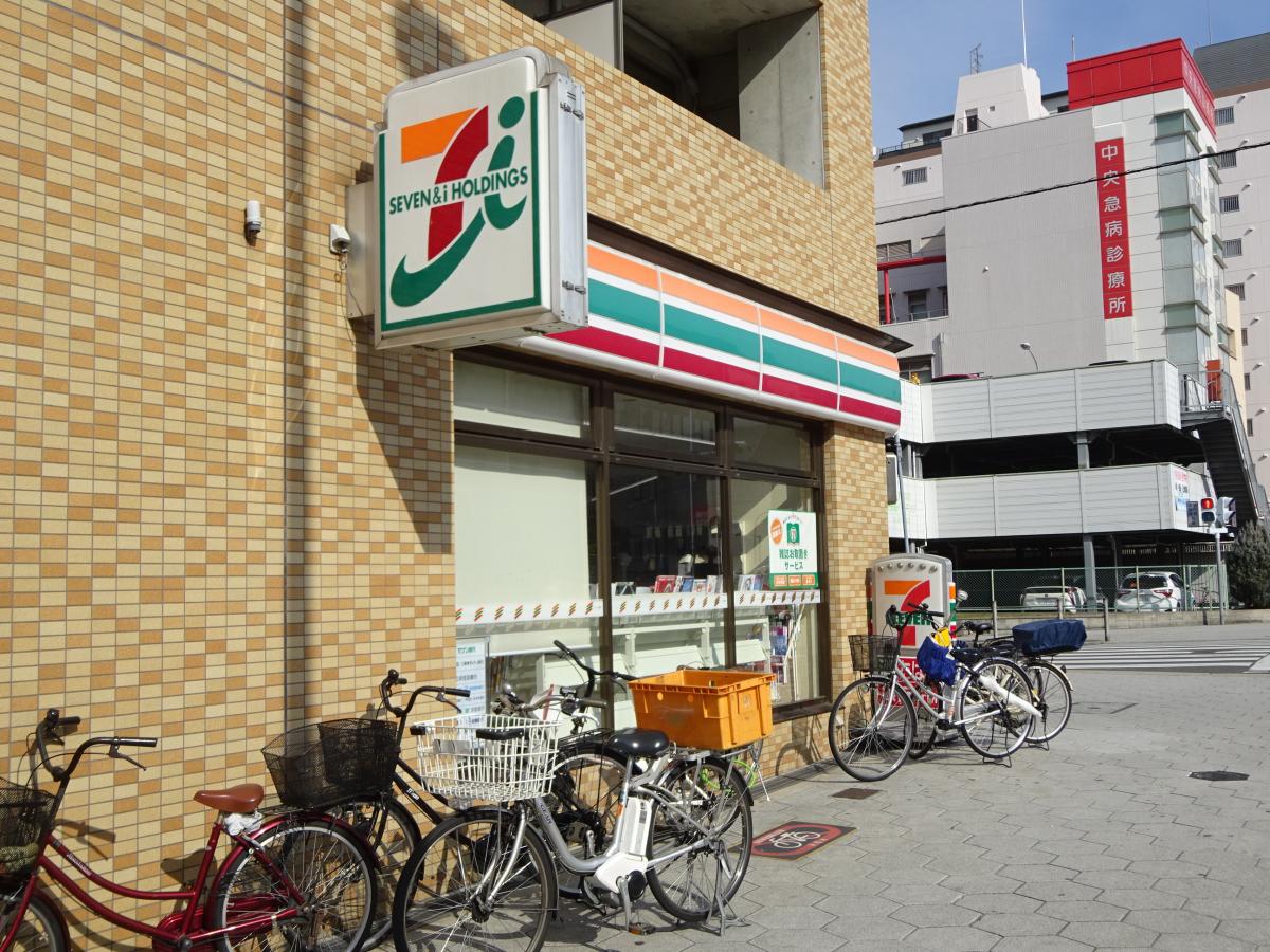 コンビニ　セブンイレブン大阪新町4丁目店（コンビニ）まで45m