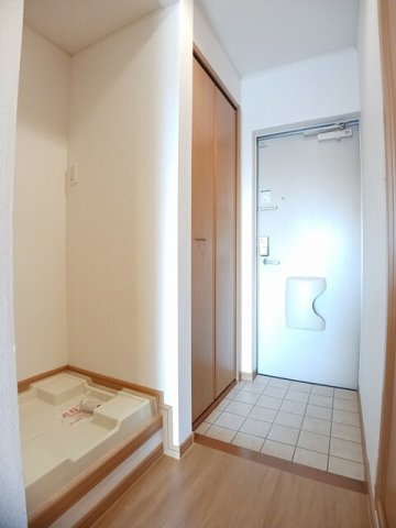 玄関　シンプルで使いやすい玄関です