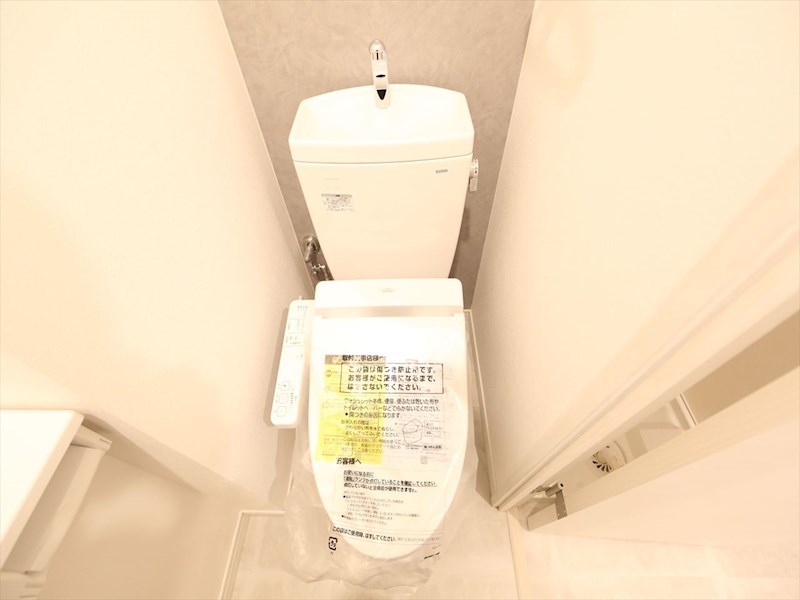 トイレ　温水洗浄暖房便座付トイレ