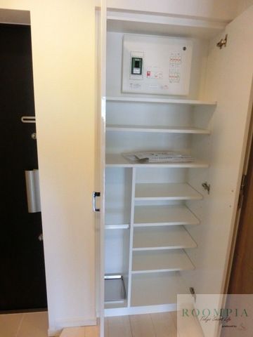 玄関　収納