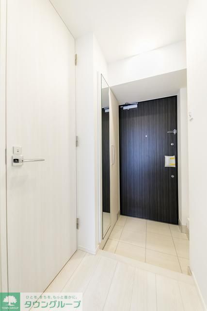 玄関　※写真は同タイプ住戸です。
