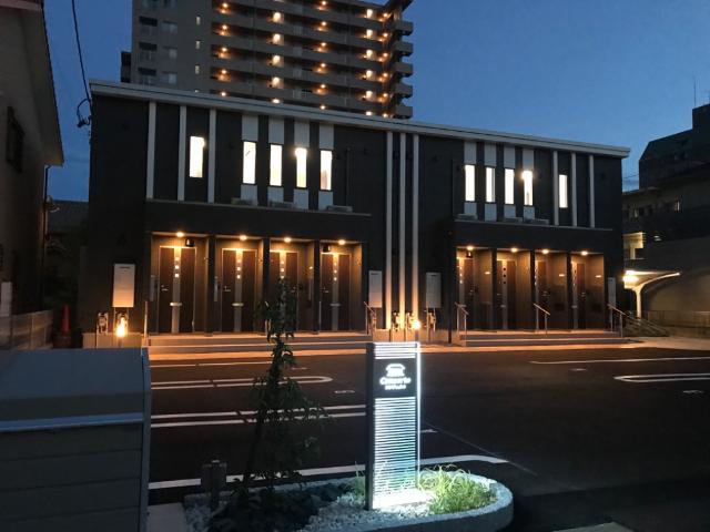 建物外観　外観写真（夜）