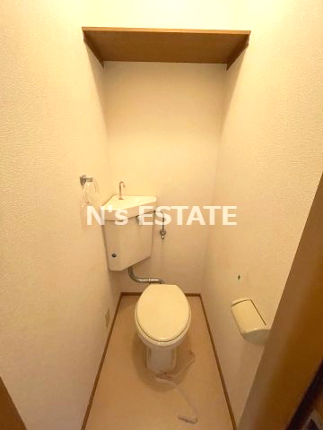 ＪＲ山陽本線 新長田駅 徒歩15分 2階建 築29年のトイレ写真