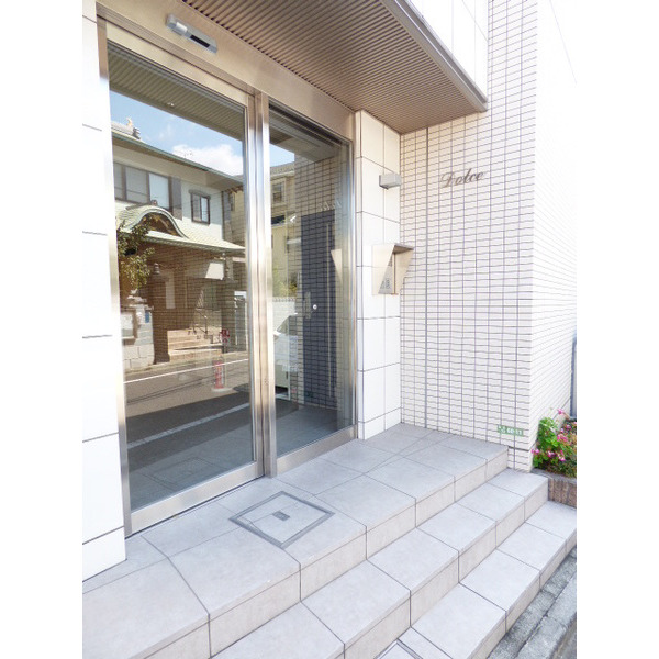 エントランス　オートロック完備！