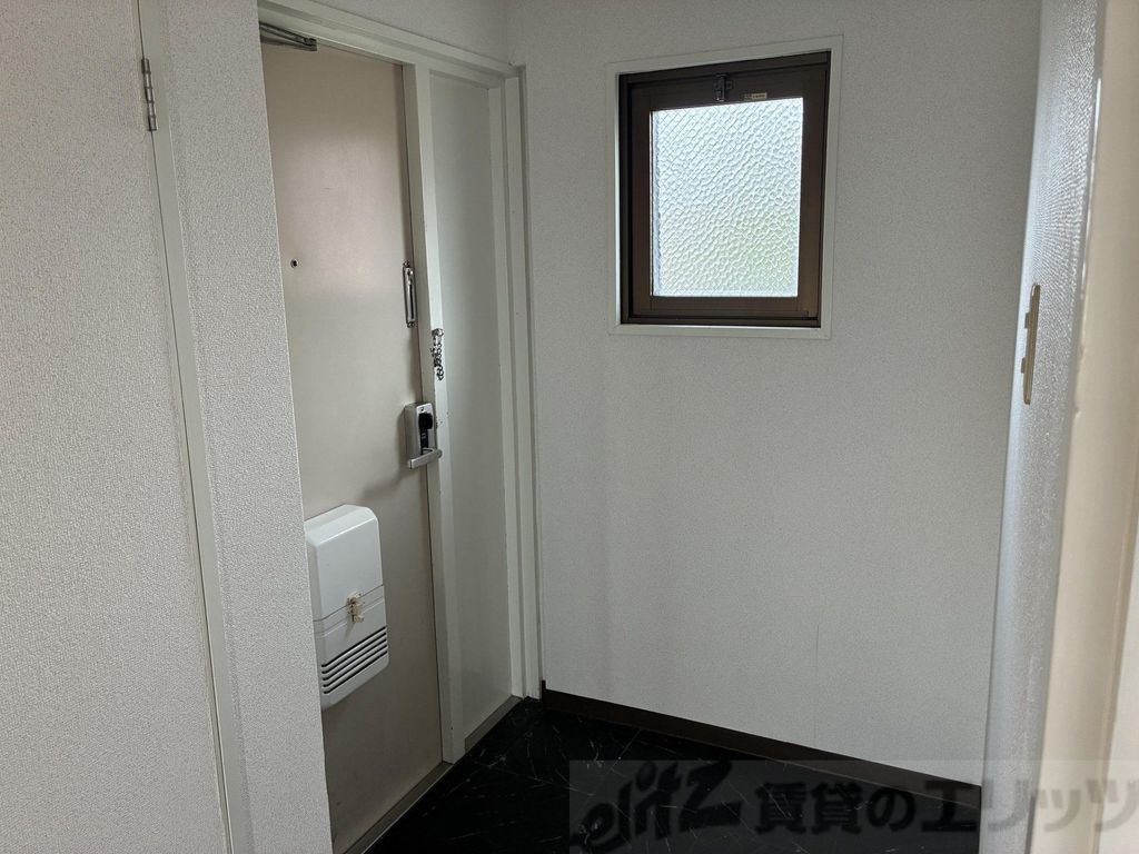 玄関　洗面