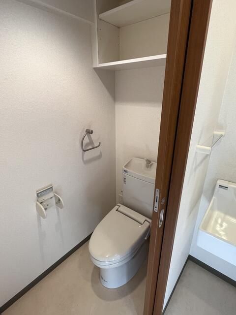 トイレ　※別部屋参考写真※