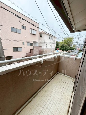 バルコニー　お洗濯にも便利なバルコニー付き