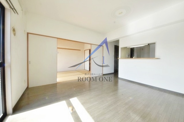 居室・リビング　洋室のお部屋です。