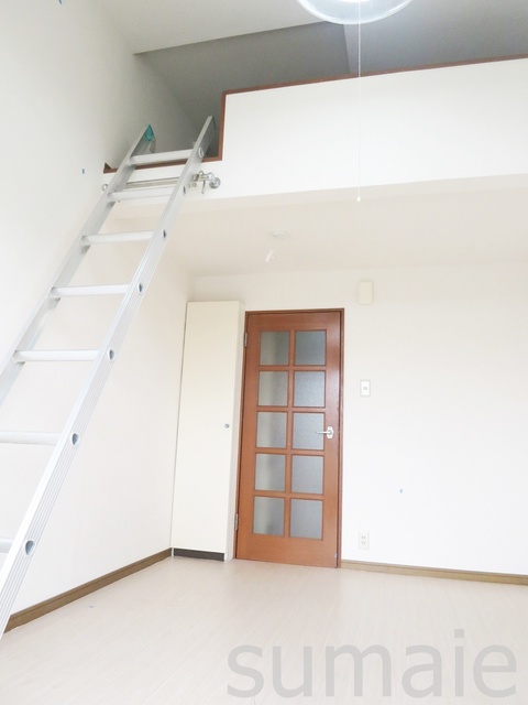 その他部屋・スペース　ロフト付きのお部屋♪