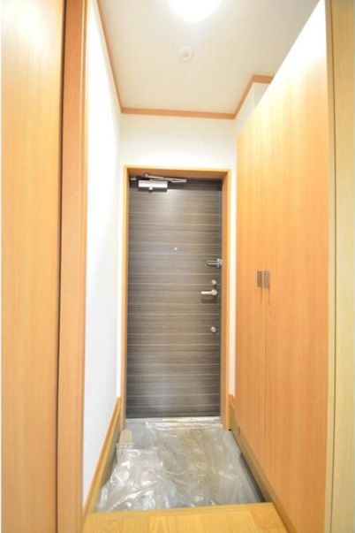 玄関　弊社は都内全域の物件をご紹介可能です！