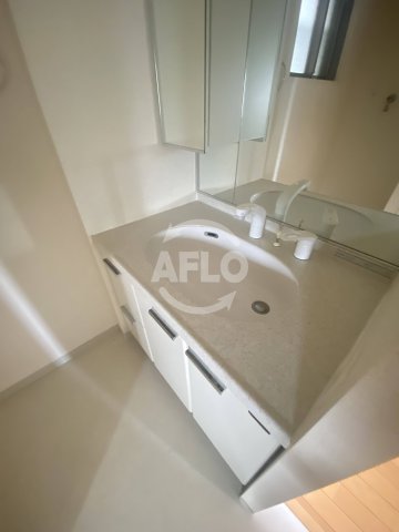 洗面設備　アーデンタワー北堀江　独立洗面化粧台