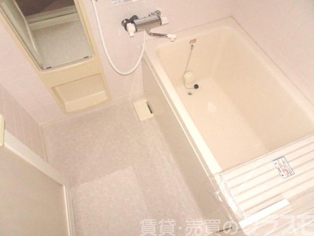 バス・シャワールーム　追い焚き機能付きバス♪