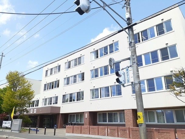 小学校　北郷小学校（小学校）まで600m