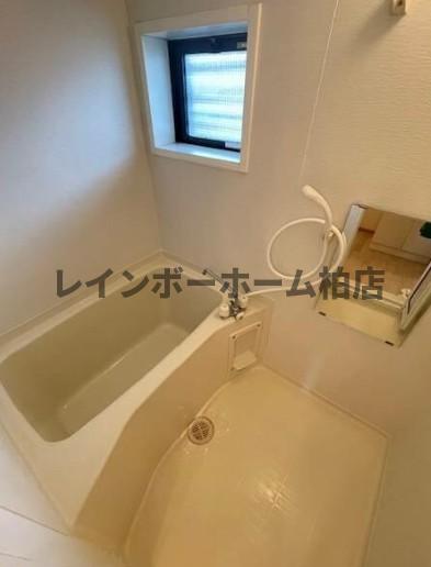 バス・シャワールーム　きれいなお風呂です