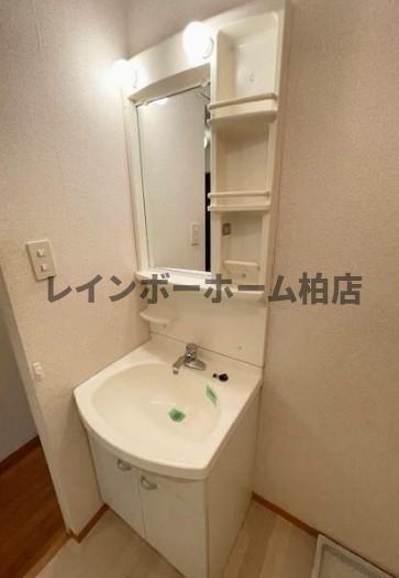 洗面設備　広い洗面スペース