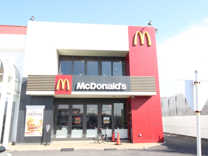飲食店　マクドナルド（飲食店）まで360m