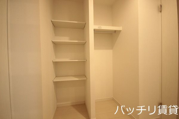 収納　同シリーズの別号室の画像。現況を優先します。