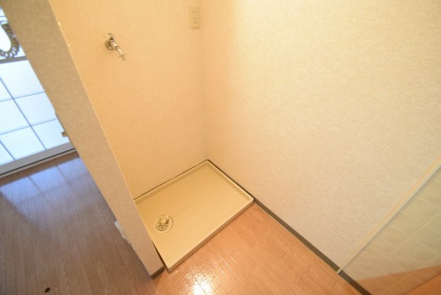 その他設備　洗濯機置場です。